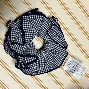Sézane Navy and White Gingham Scrunchie
